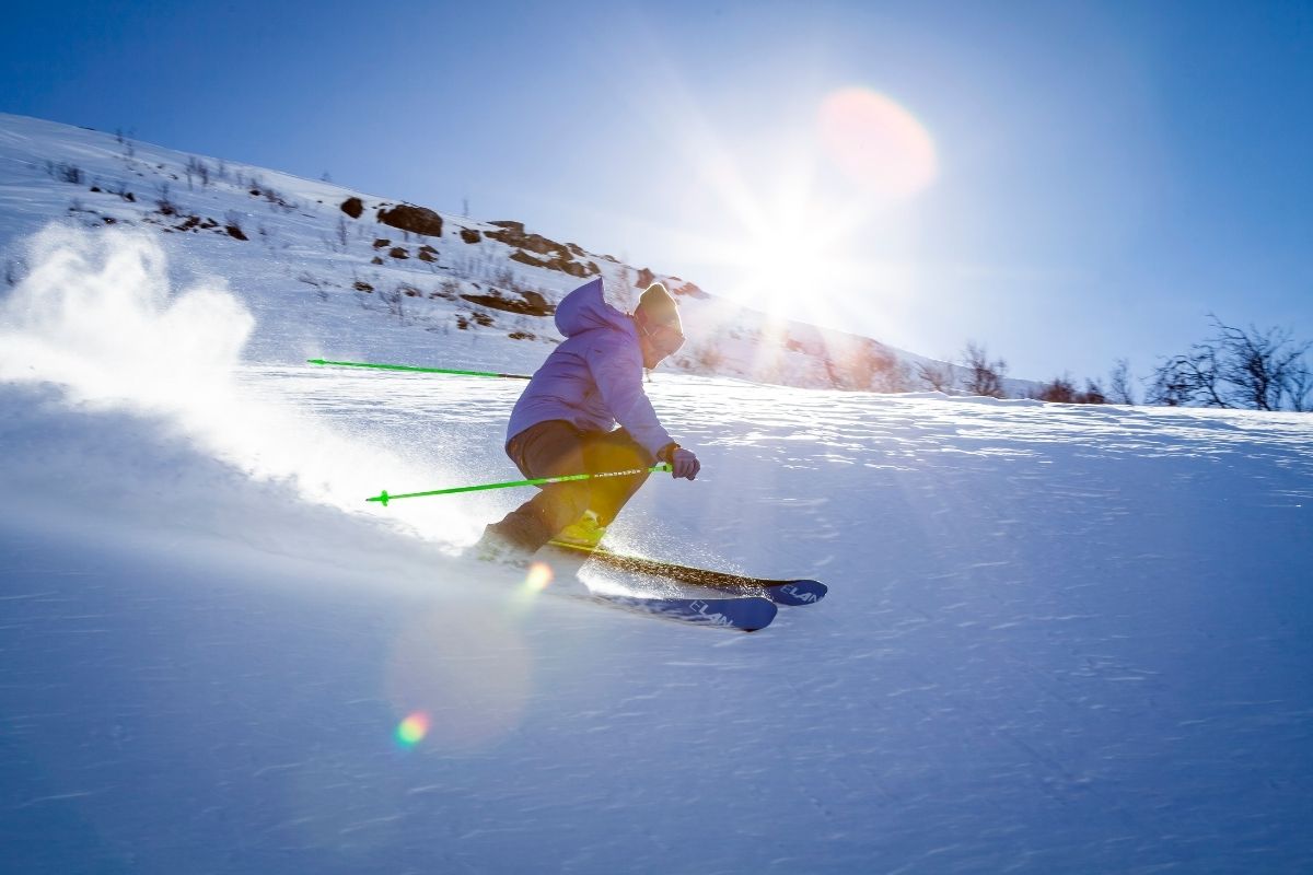 Des chaussures de ski adaptées pour allier confort et performance